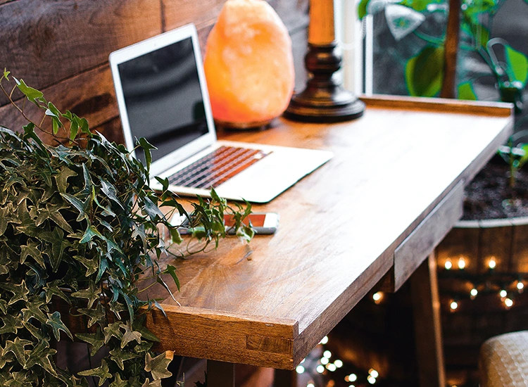 ფრილანსერად მუშაობა ჯობია თუ ლოკალურად?